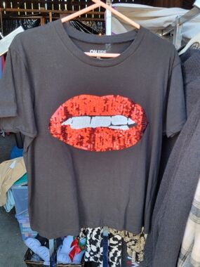 Black Sequin Lip Graphic Tee